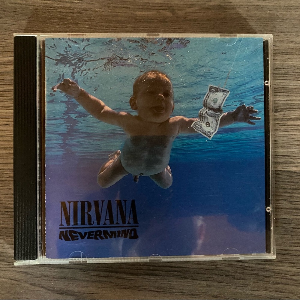 NIRVANA Nevermind Album with Blue and Black Cover
❤️❤️ R.I.P Kurt Cobain❤️❤️